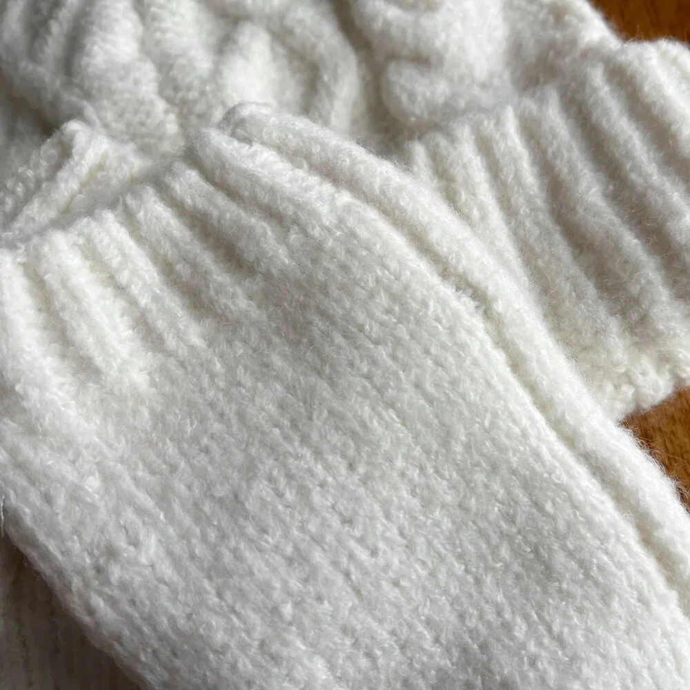 Old Navy toddler mittens and hat set M NWT